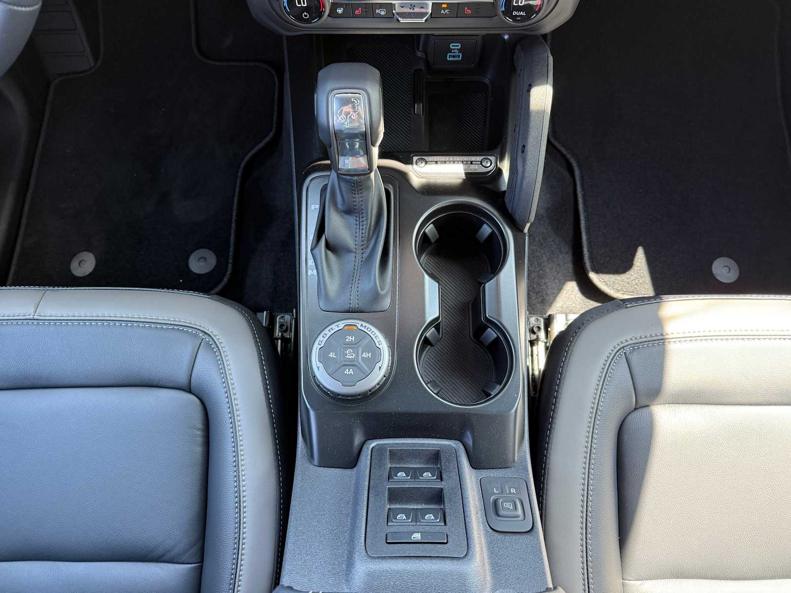 Thumbnail: 2025 Ford Bronco - 22