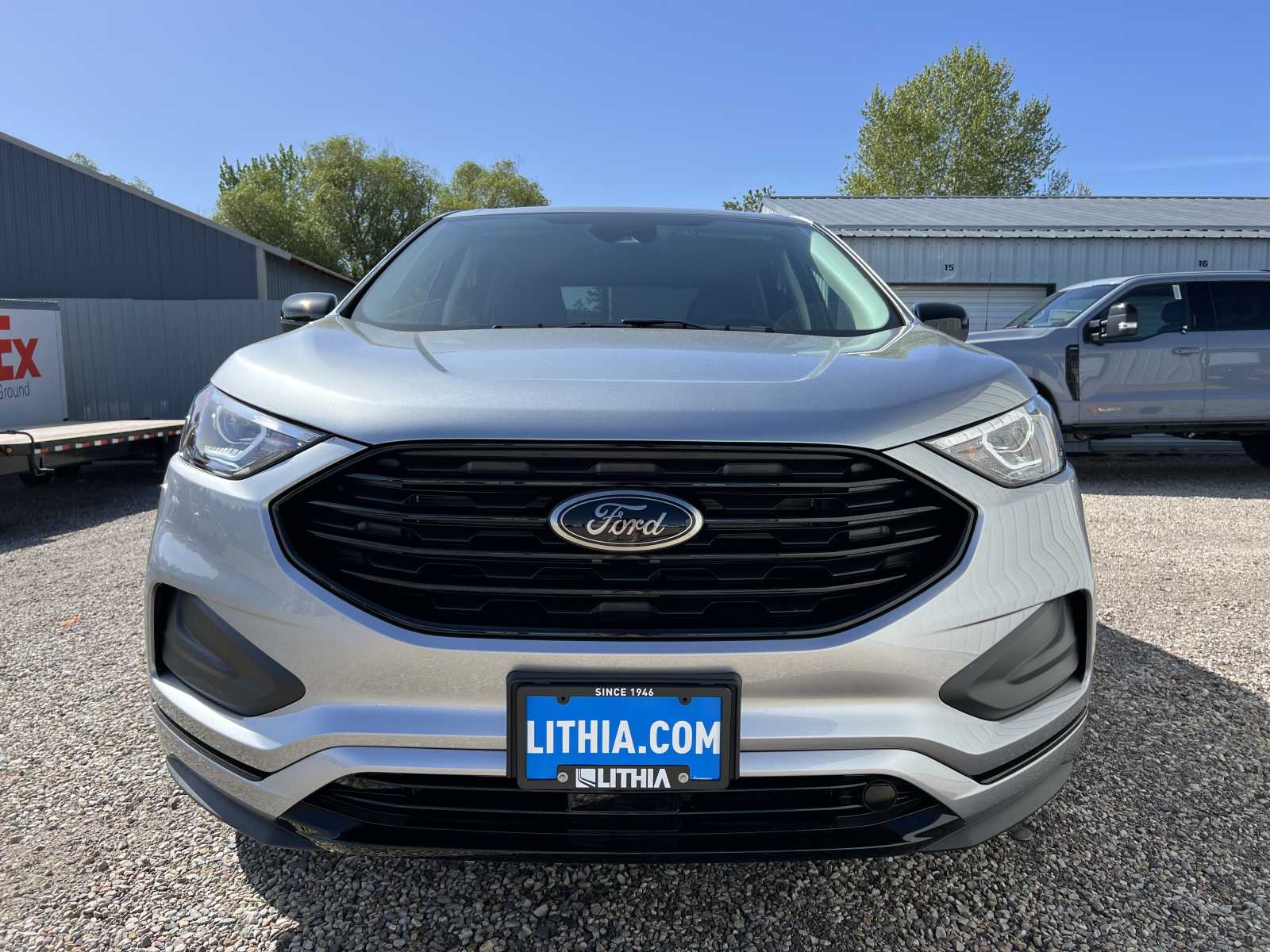 2024 Ford Edge SE photo 2
