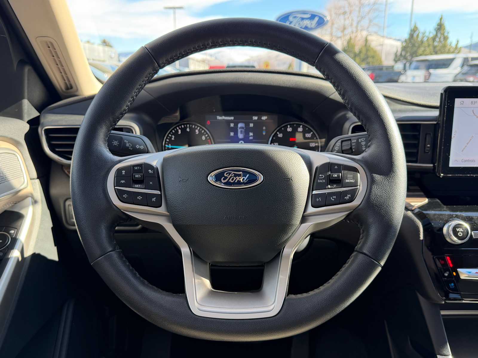 Thumbnail: 2022 Ford Explorer - 14