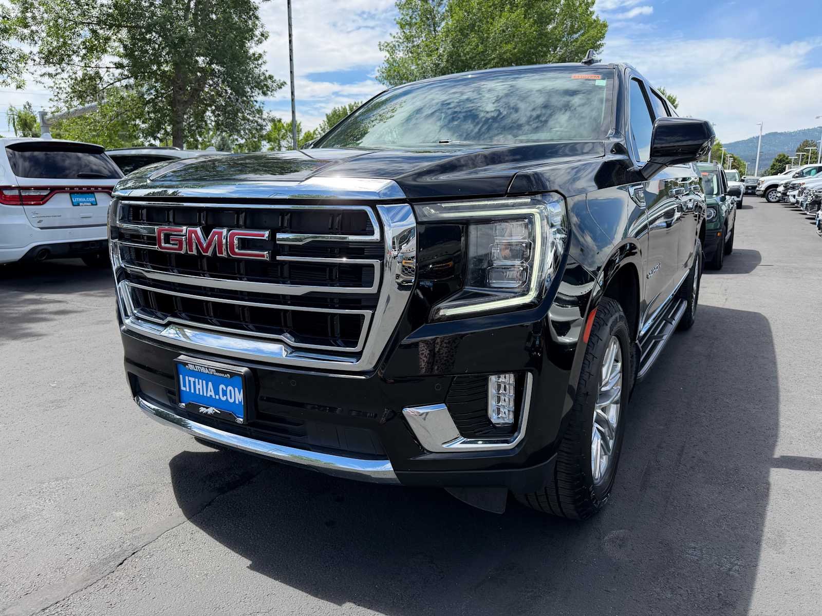 2023 GMC Yukon 4WD SLT's photo