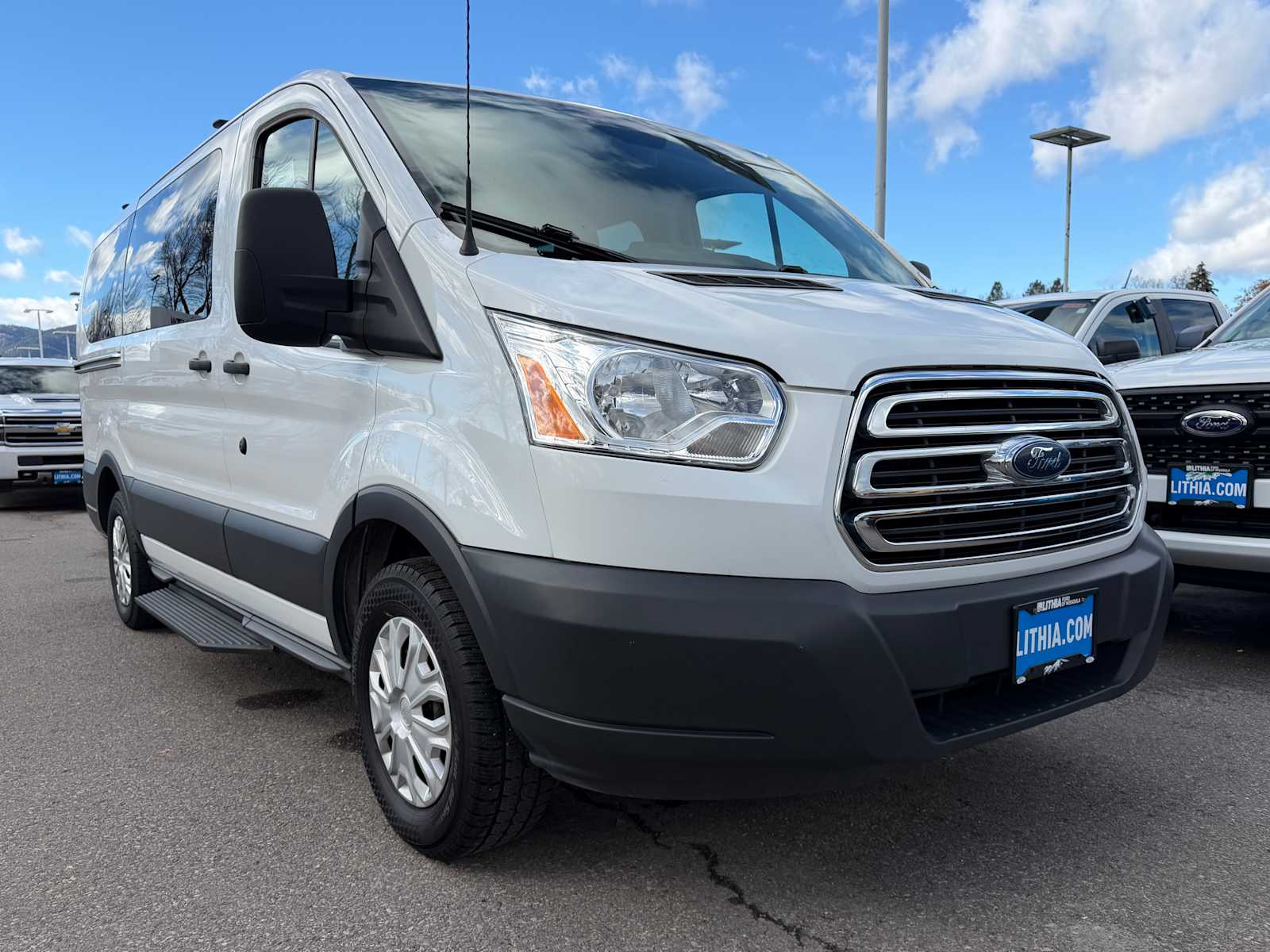 Thumbnail: 2018 Ford Transit Series - 4