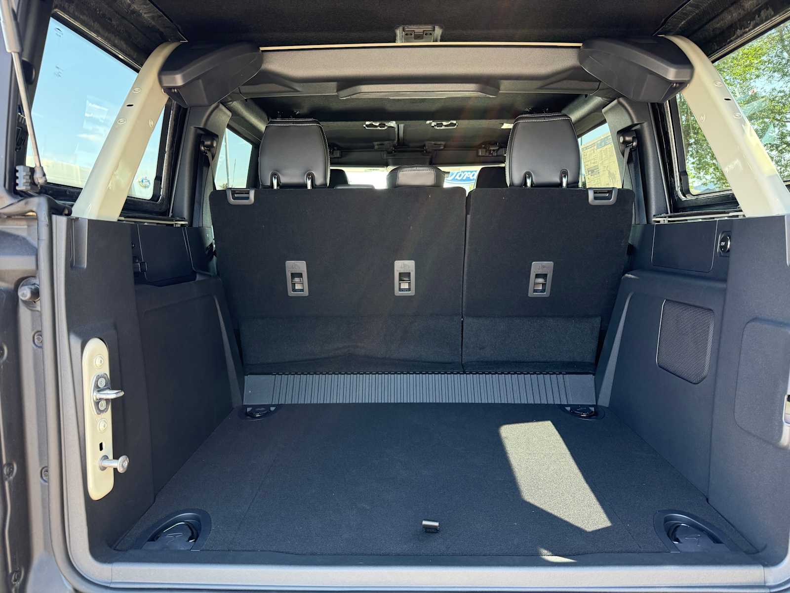 Thumbnail: 2025 Ford Bronco - 10