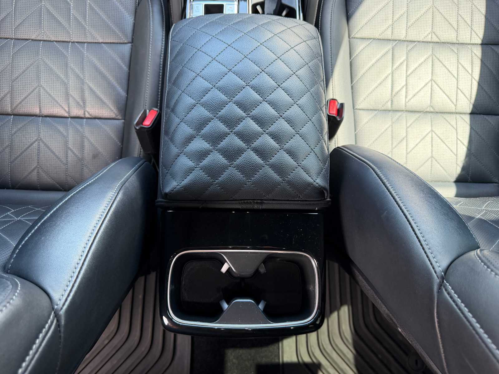 Thumbnail: 2023 Kia Telluride - 20