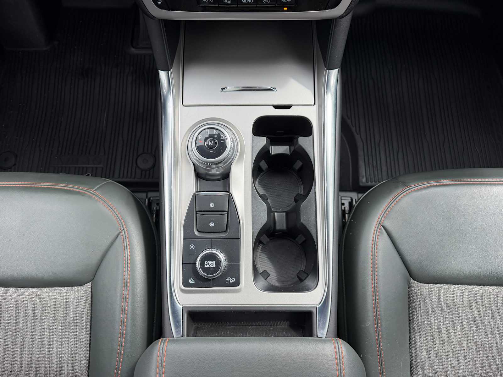 Thumbnail: 2023 Ford Explorer - 22