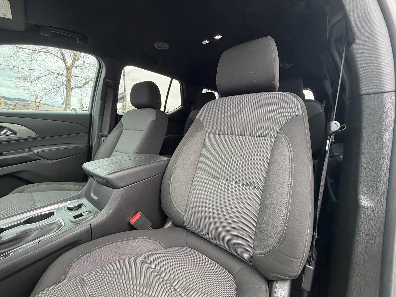 Thumbnail: 2023 Chevrolet Traverse - 11