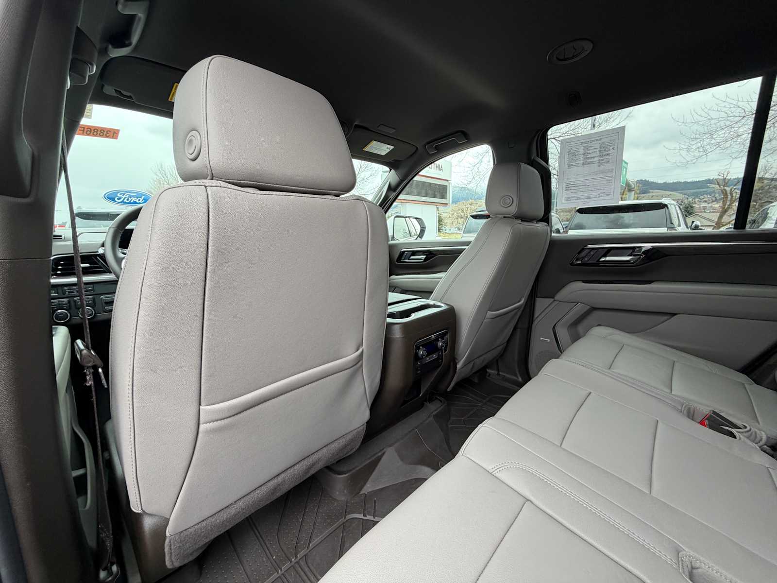 Thumbnail: 2025 Chevrolet Tahoe - 28