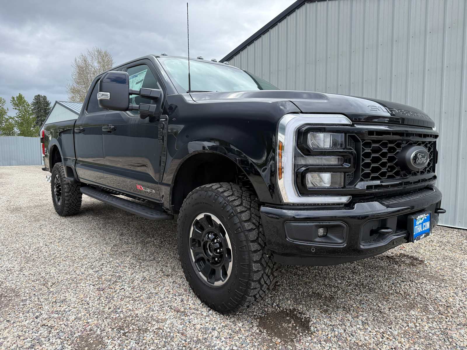 2025 Ford F-250 Lariat photo 4