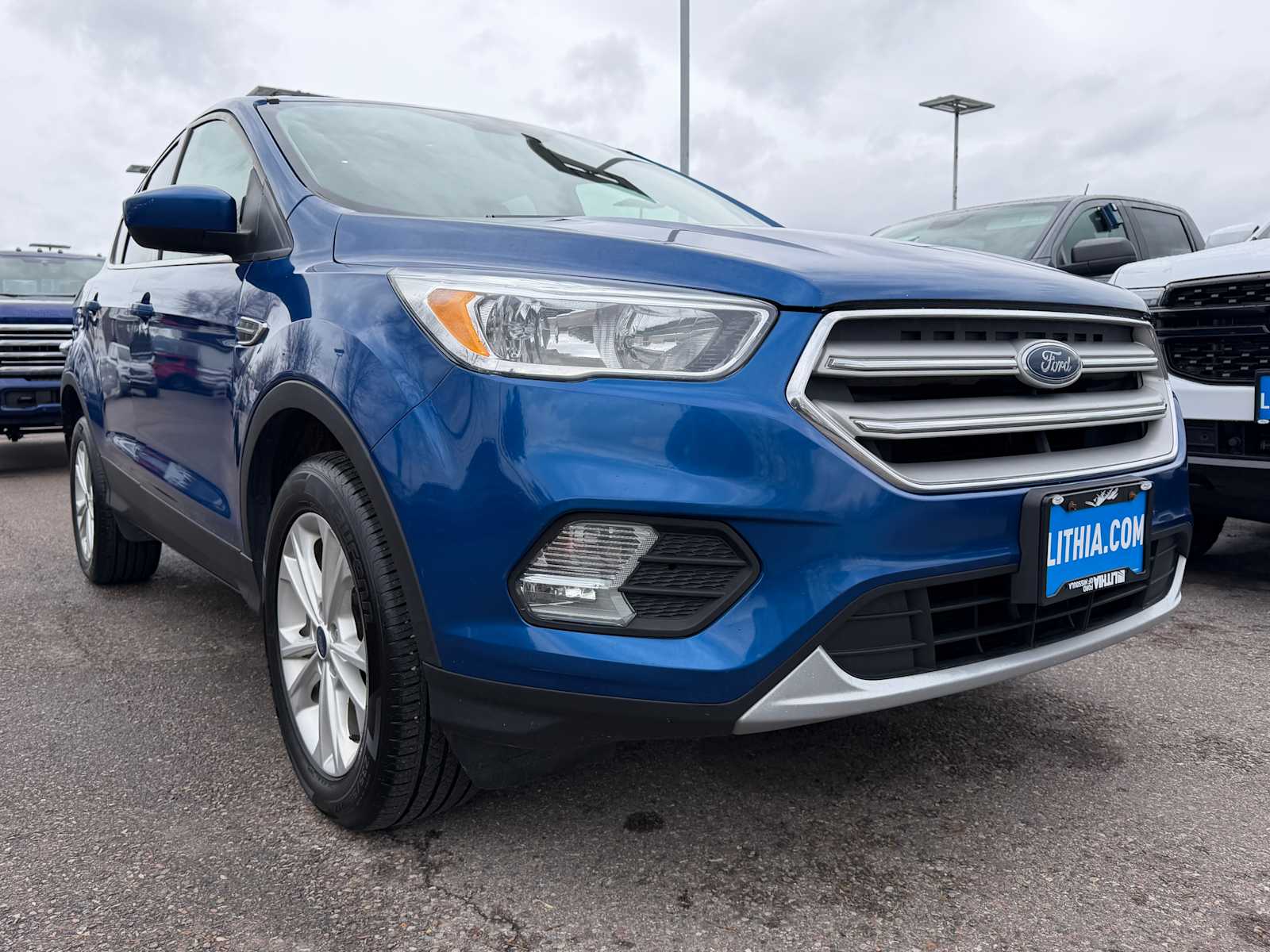 Thumbnail: 2019 Ford Escape - 4