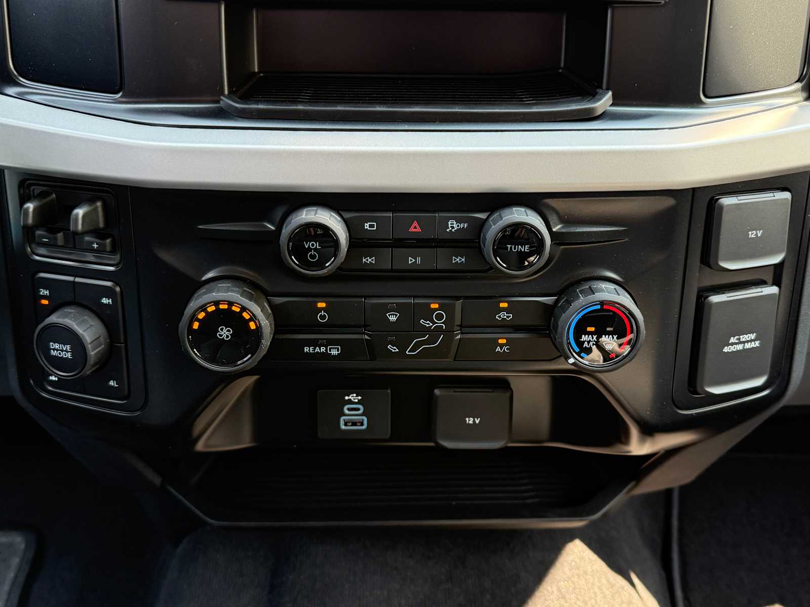 Thumbnail: 2026 Ford F-350 - 17