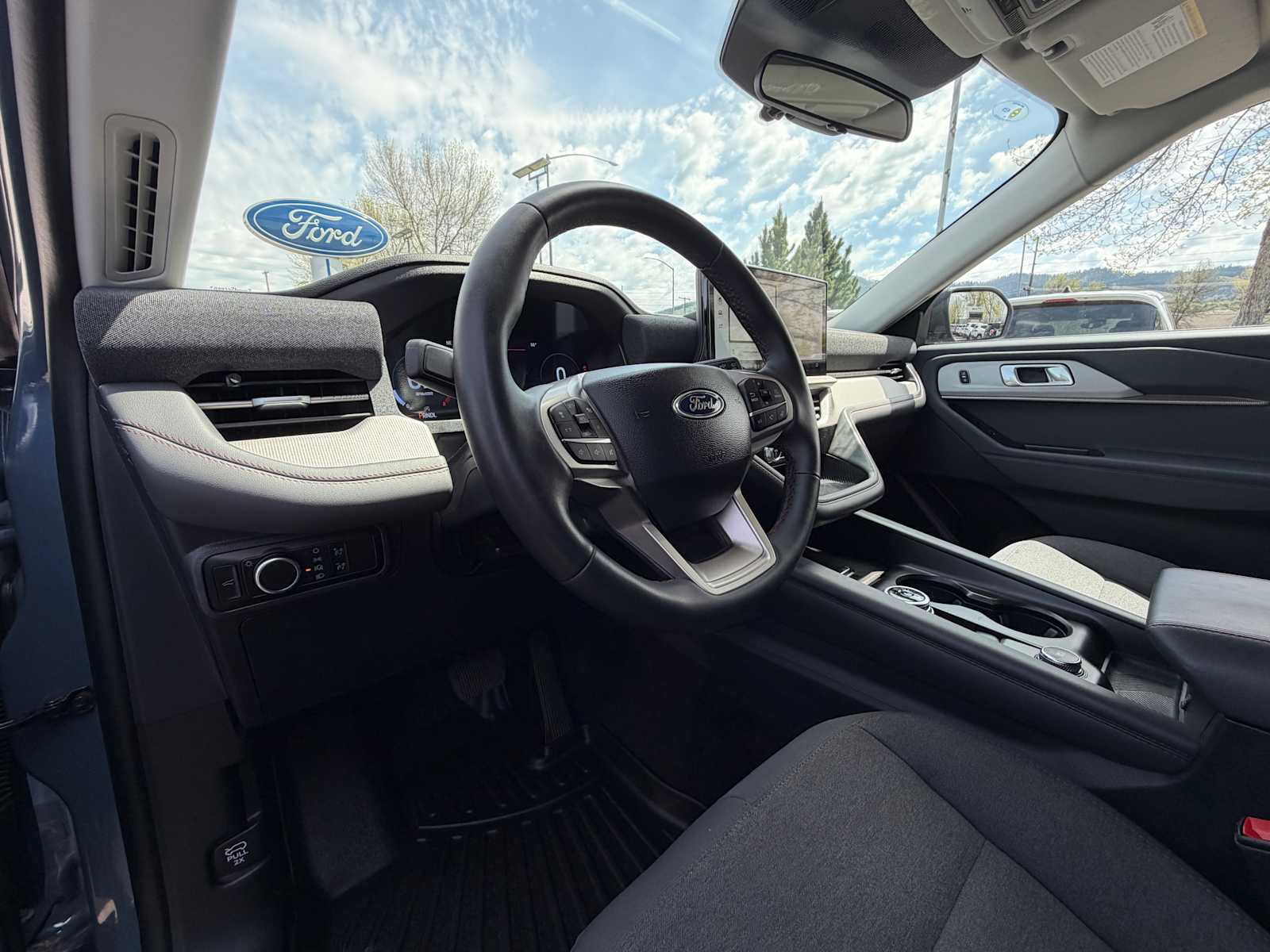 Thumbnail: 2025 Ford Explorer - 12