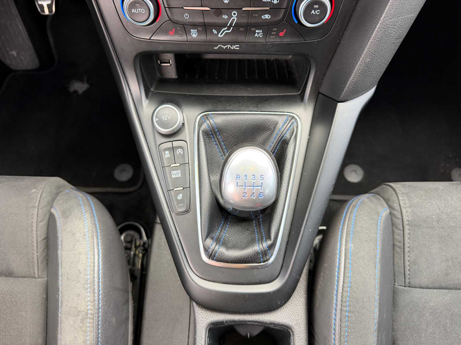 Thumbnail: 2017 Ford Focus - 20