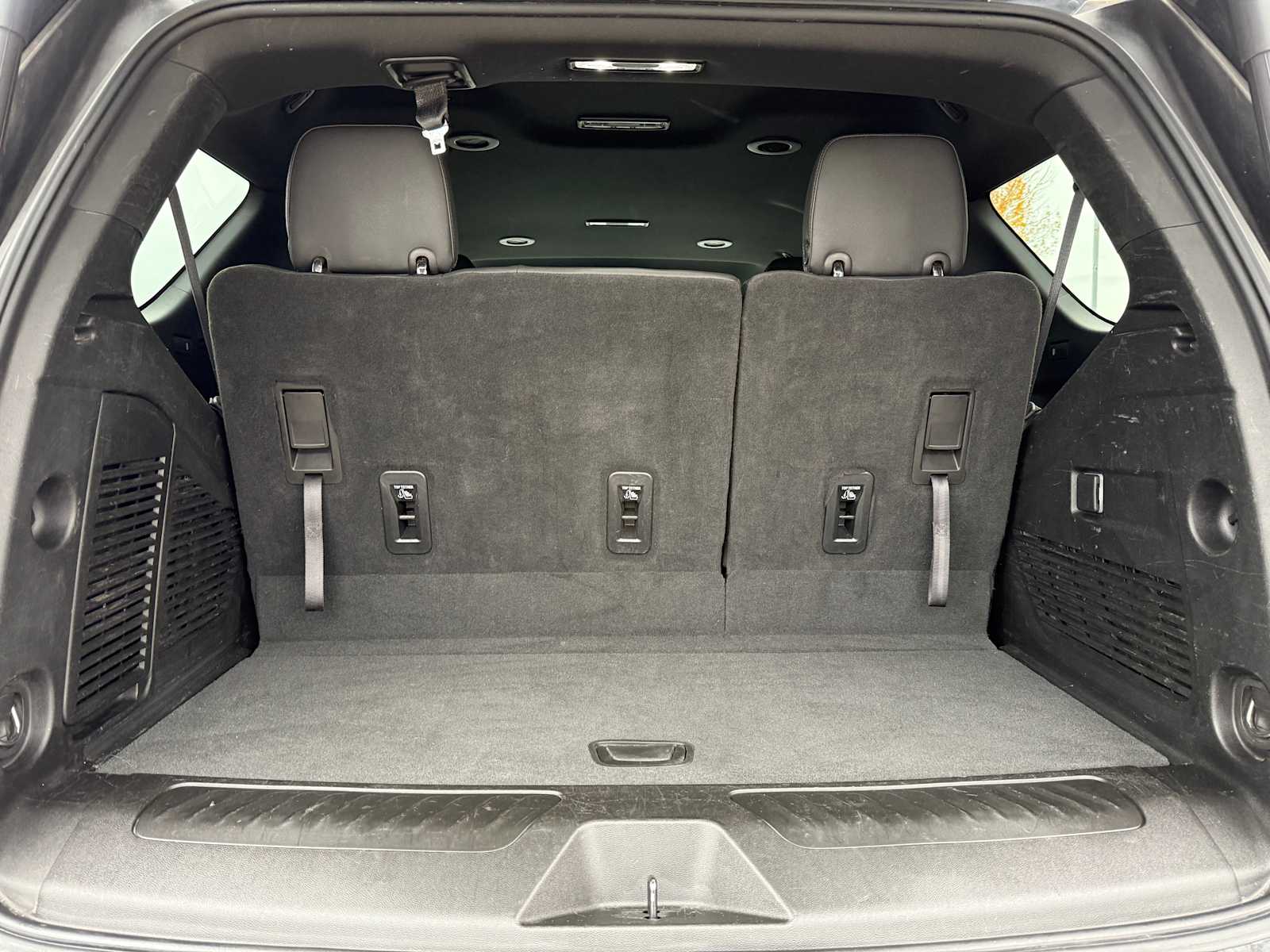 Thumbnail: 2023 Chevrolet Tahoe - 10