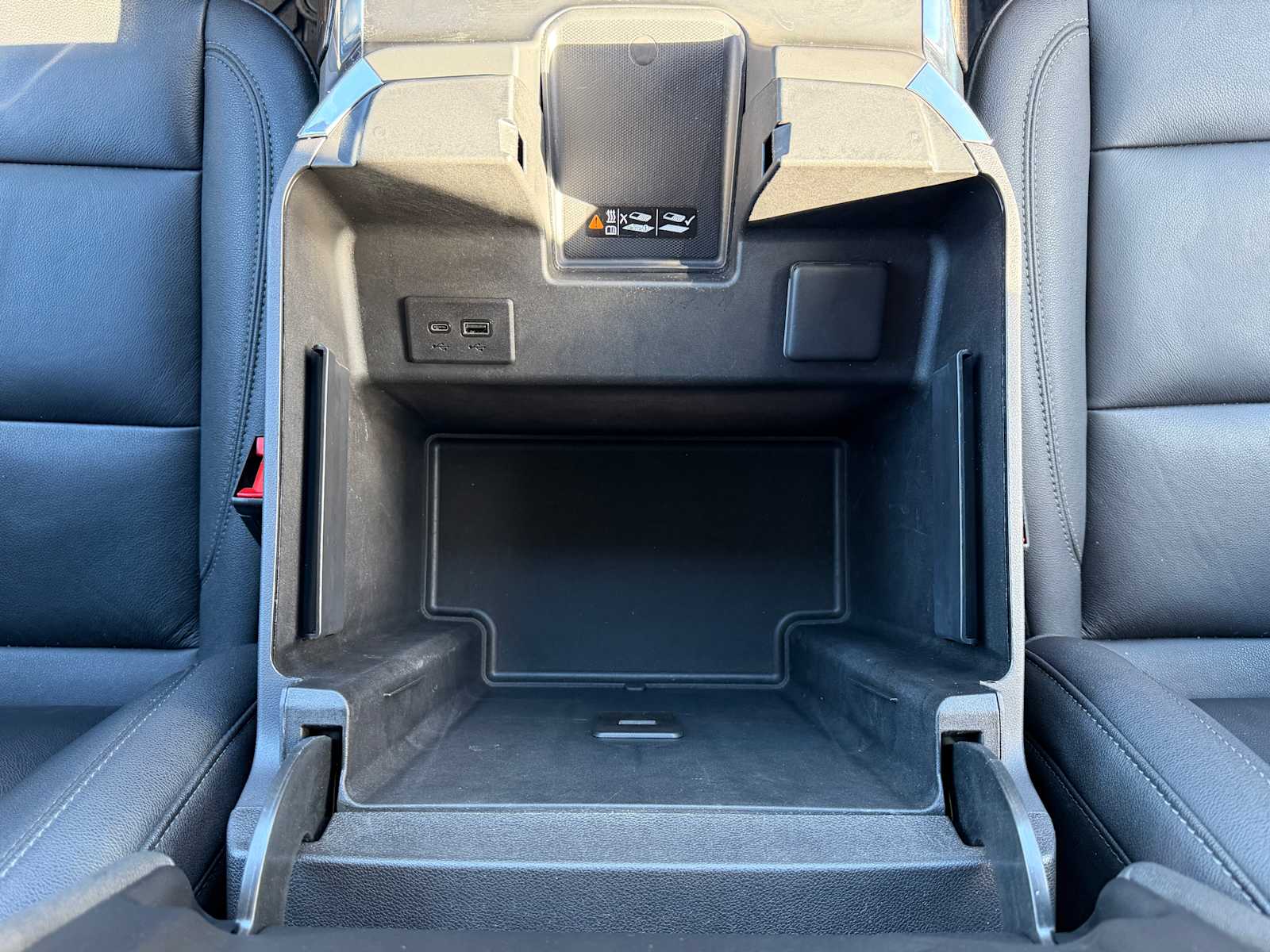 Thumbnail: 2024 Chevrolet Silverado 1500 - 23