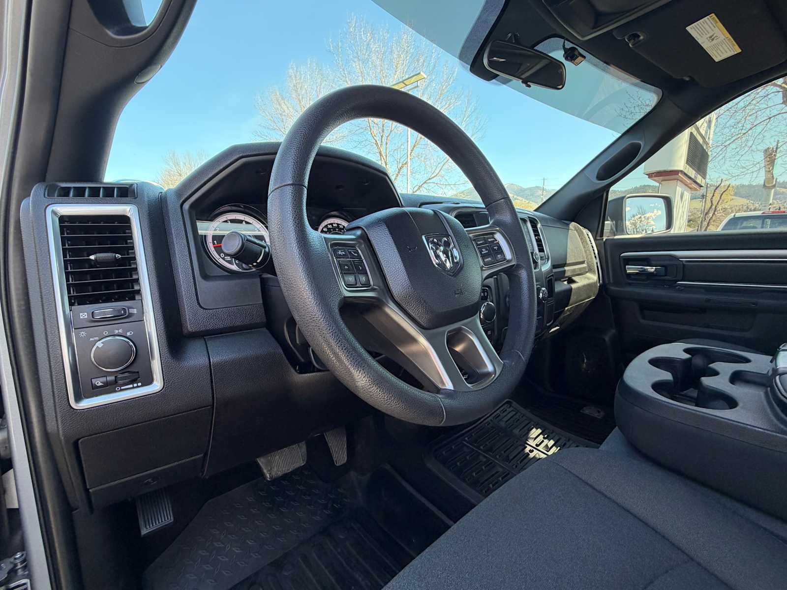 Thumbnail: 2021 RAM 1500 Classic - 13