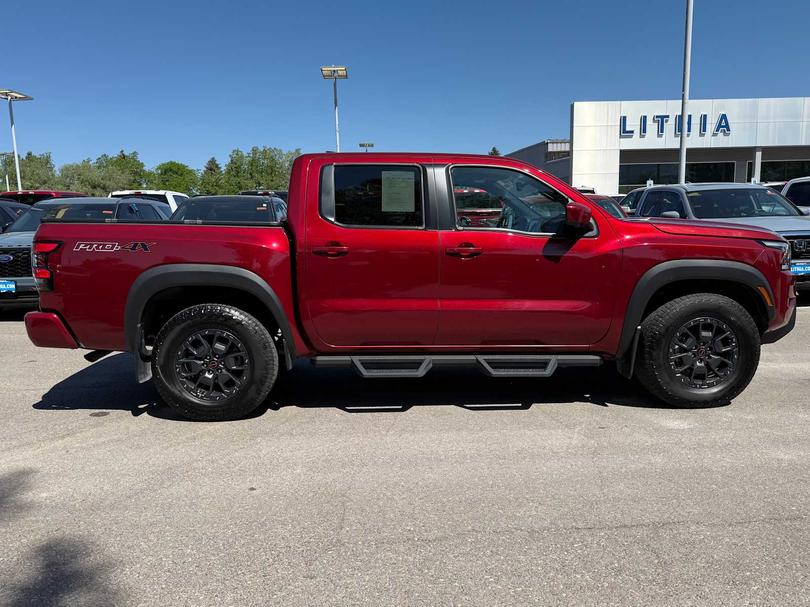 2023 Nissan Frontier PRO-4X 6