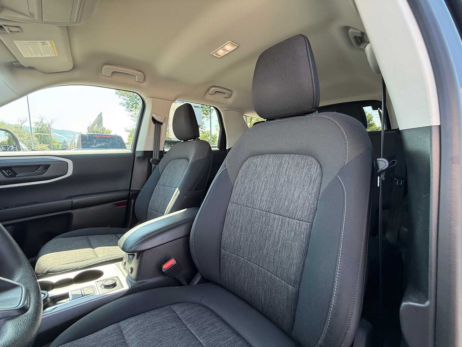 Thumbnail: 2022 Ford Bronco Sport - 12