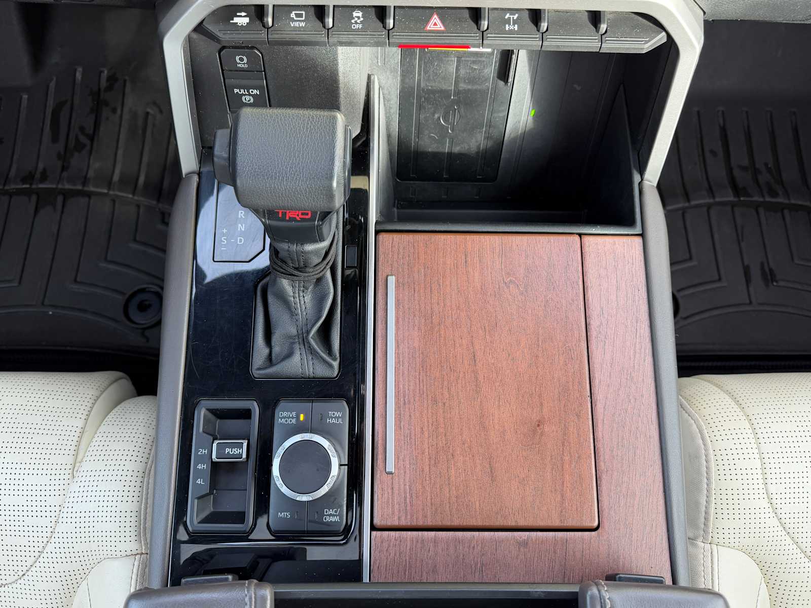 Thumbnail: 2022 Toyota Tundra - 18