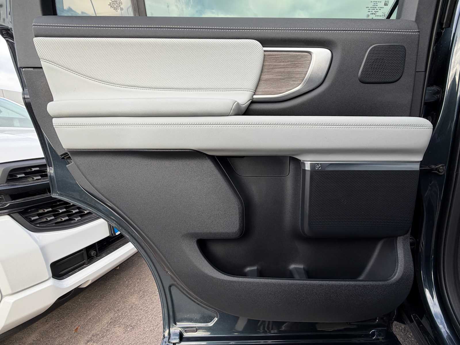 Thumbnail: 2025 Ford Expedition - 25