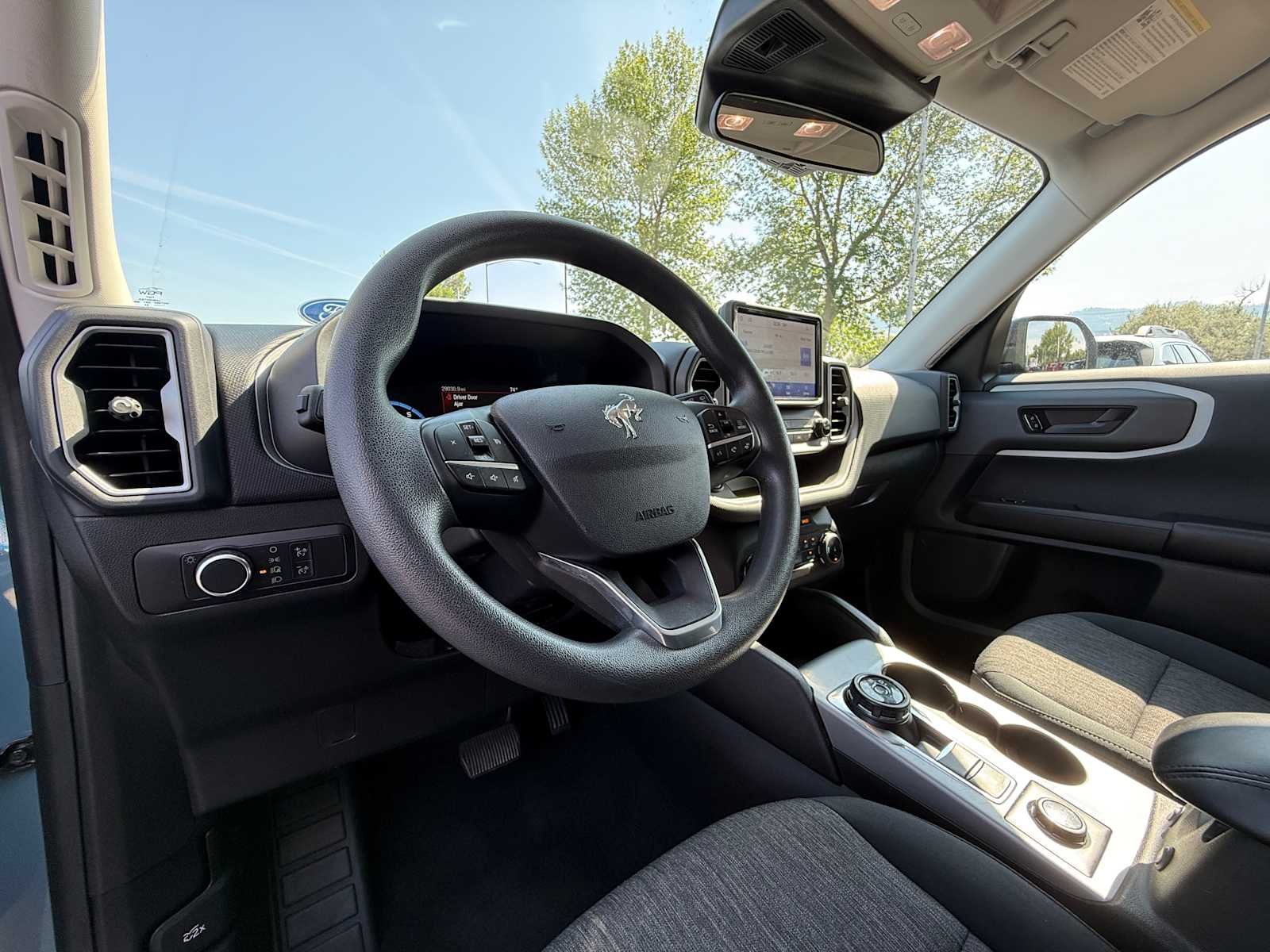 Thumbnail: 2022 Ford Bronco Sport - 13