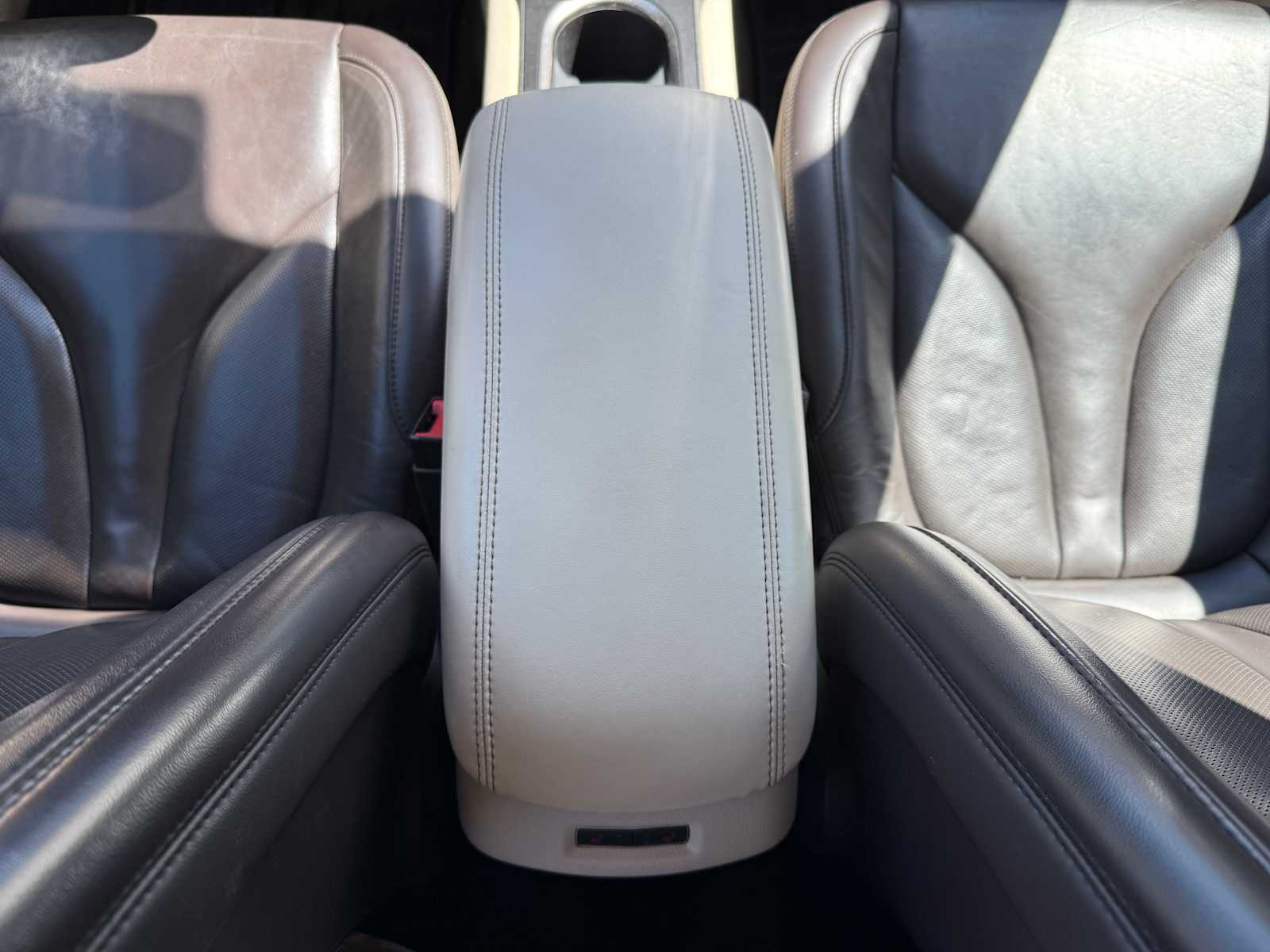 Thumbnail: 2016 Lincoln MKC - 22