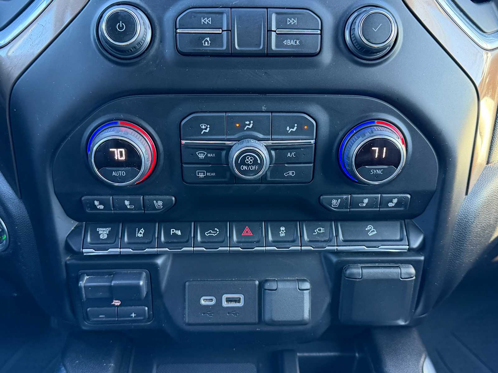 Thumbnail: 2021 Chevrolet Silverado 3500 - 22