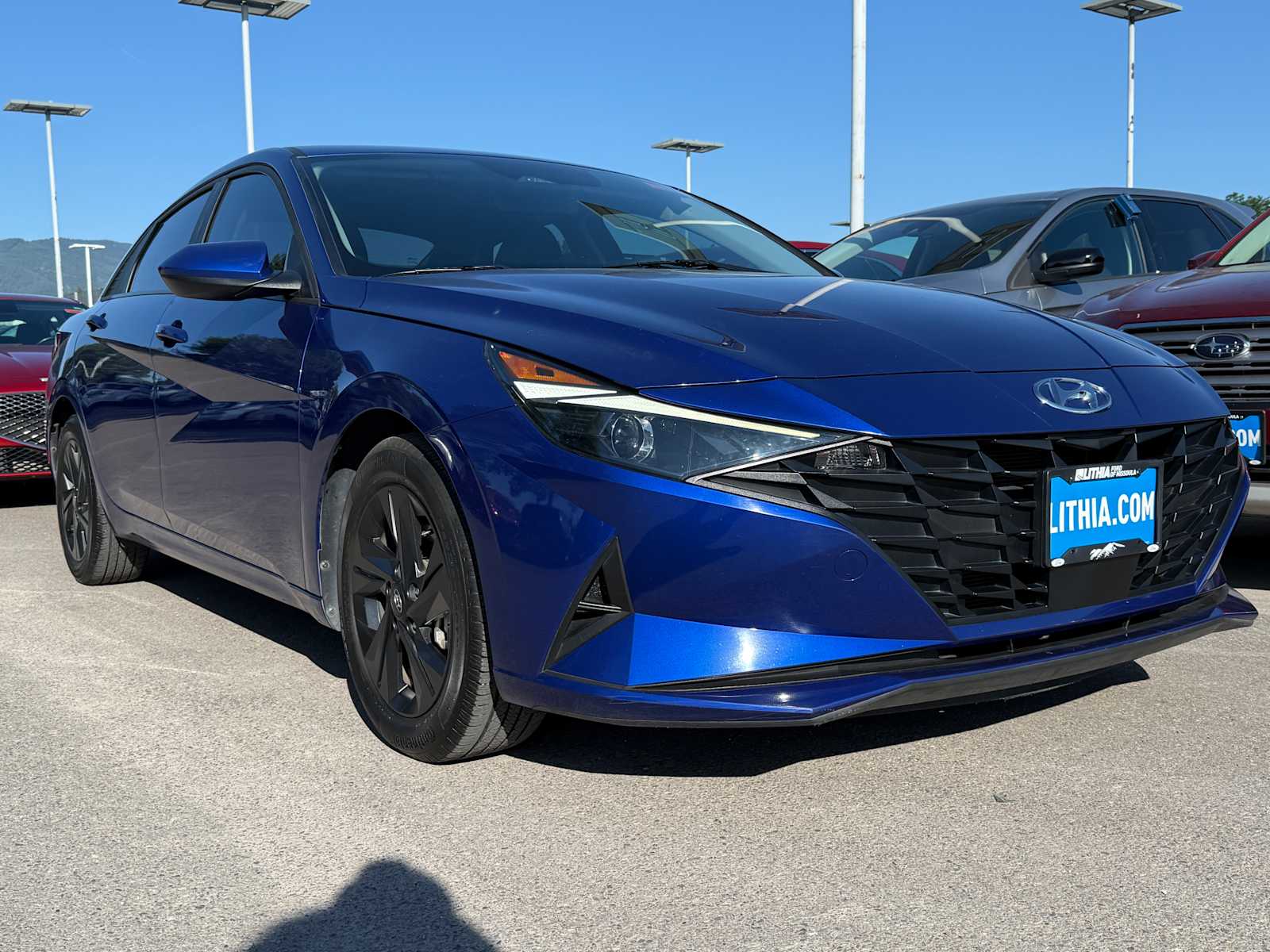 Thumbnail: 2022 Hyundai Elantra - 4