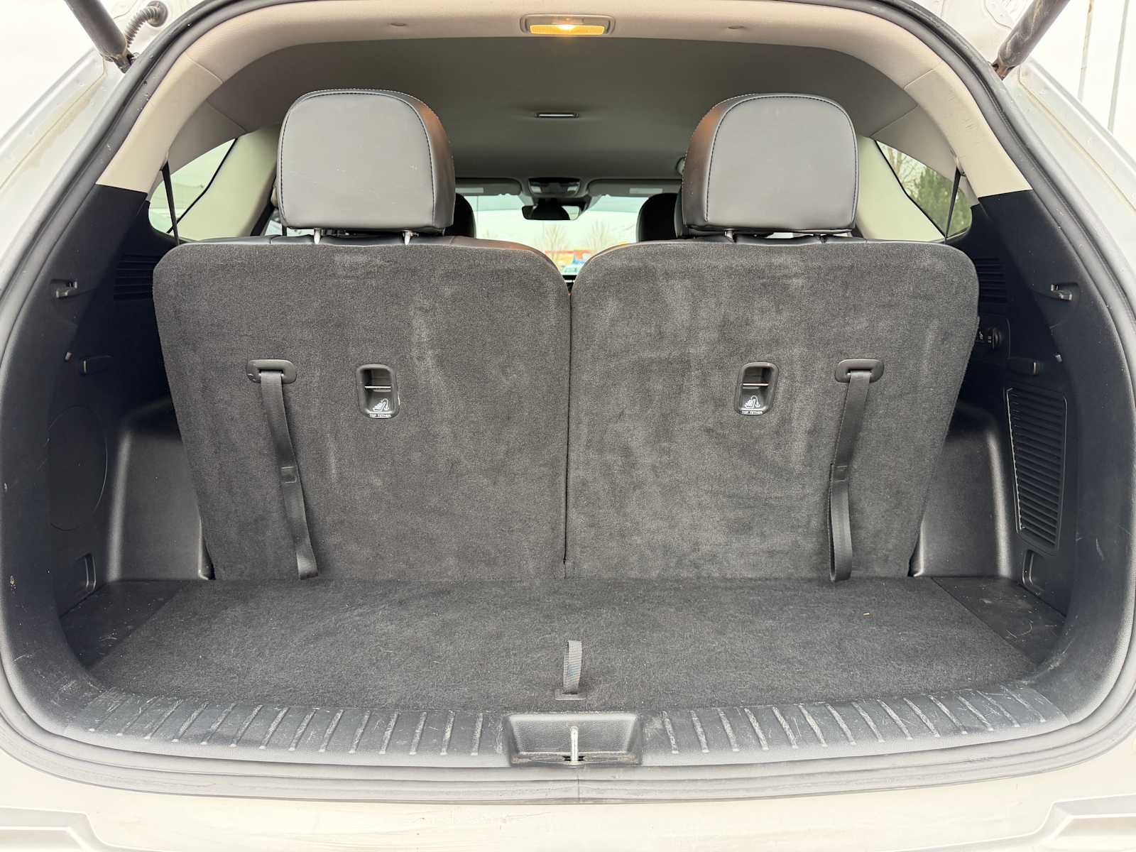 Thumbnail: 2023 Kia Sorento - 10