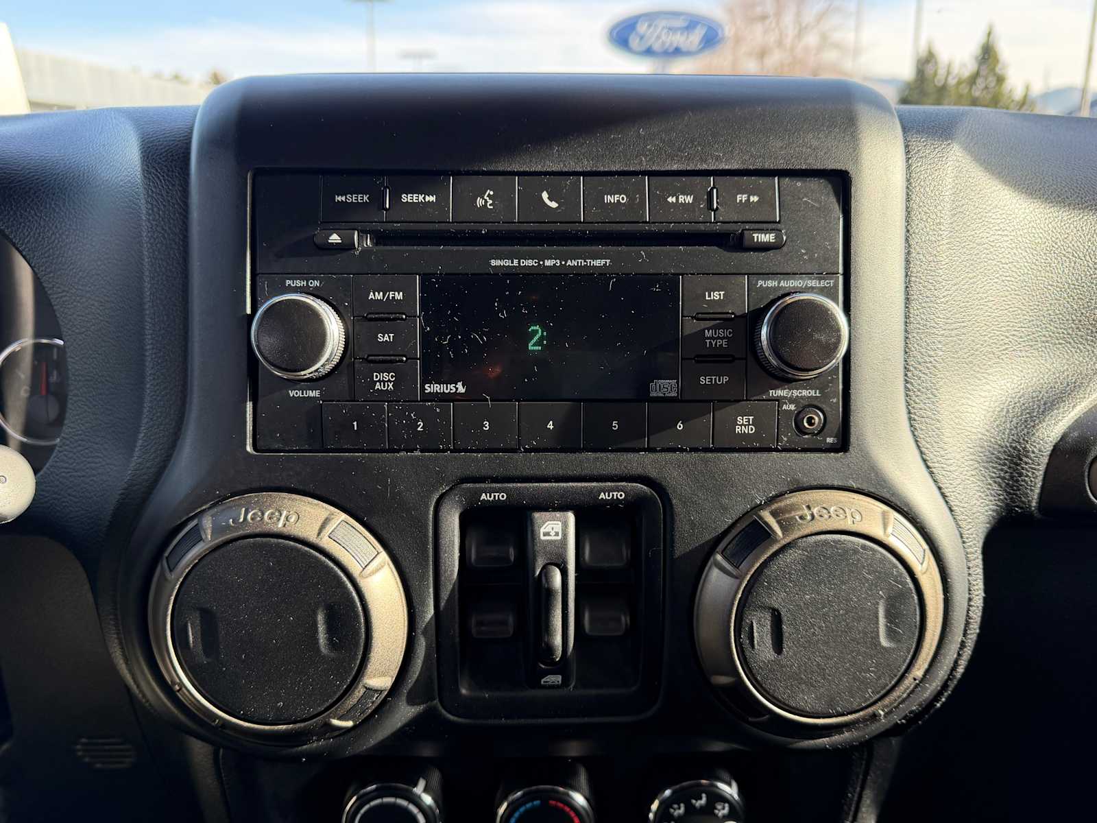 Thumbnail: 2018 Jeep Wrangler - 16