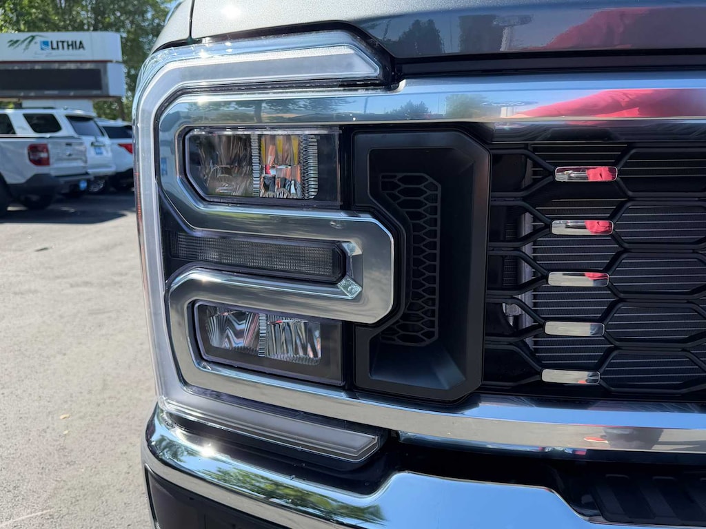 New 2026 Ford F-350 Lariat Truck Crew Cab