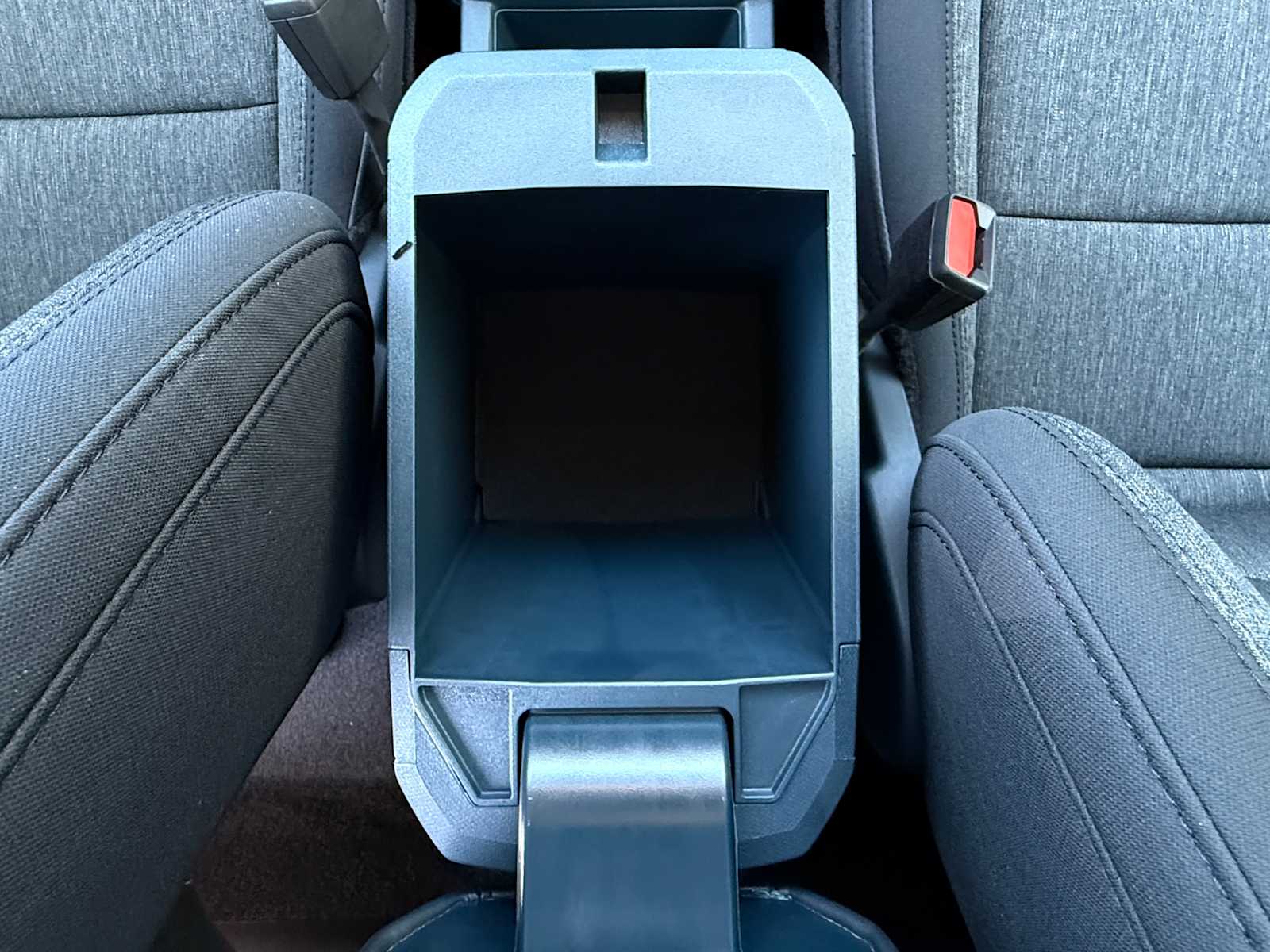 Thumbnail: 2025 Ford Maverick - 18