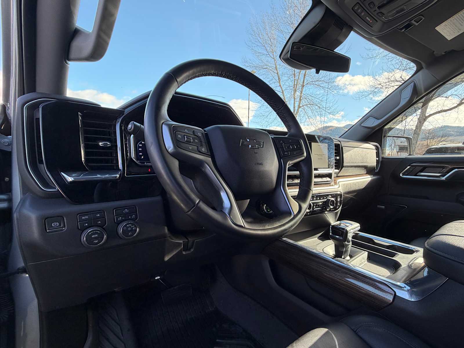 Thumbnail: 2024 Chevrolet Silverado 1500 - 13