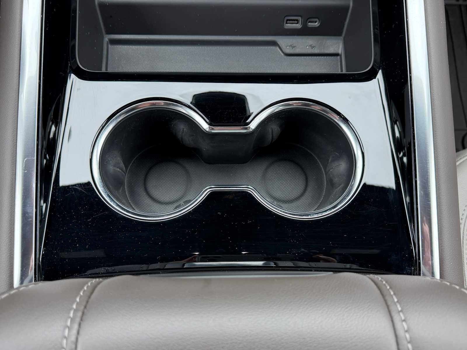 Thumbnail: 2025 Chevrolet Tahoe - 21