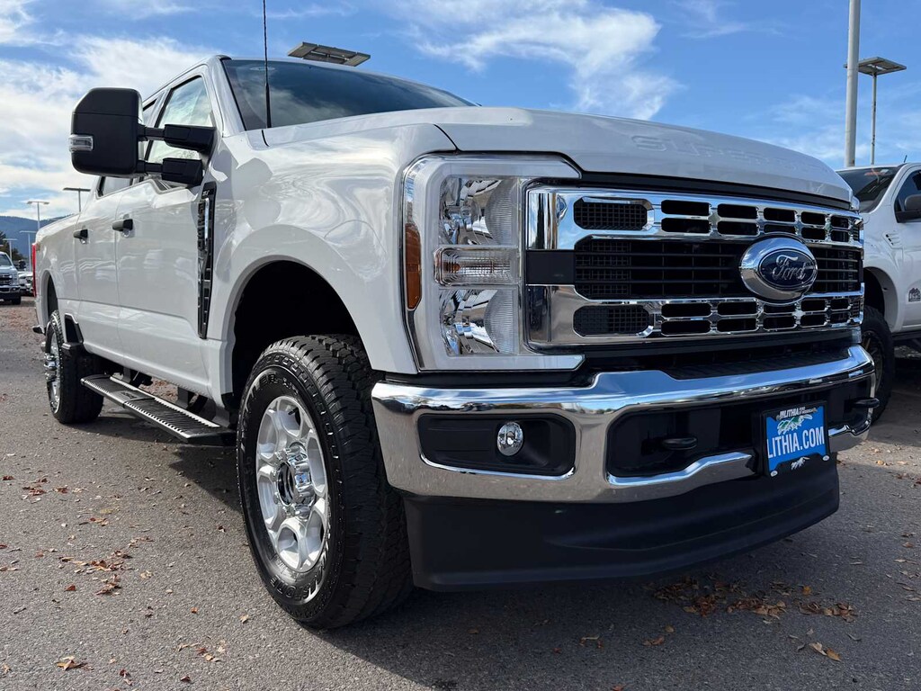 New 2026 Ford F-250 XLT Truck Crew Cab