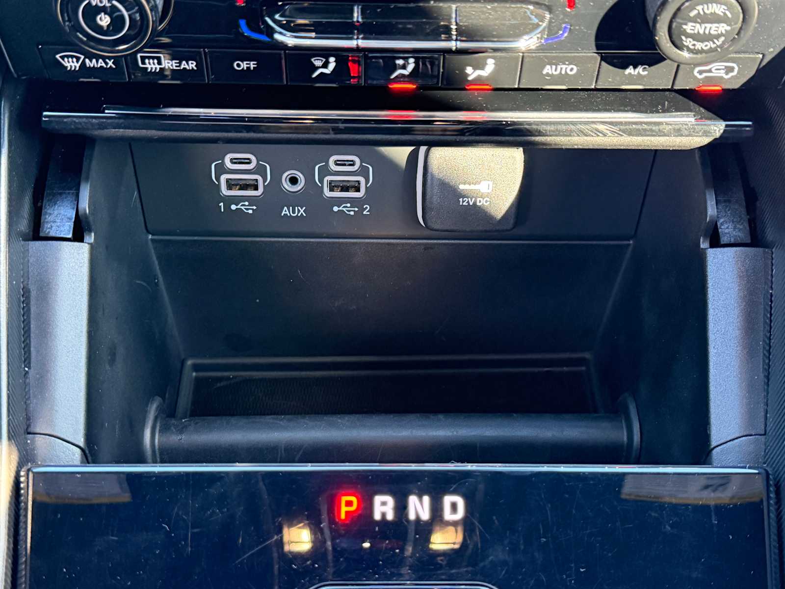 Thumbnail: 2024 Jeep Grand Cherokee - 18