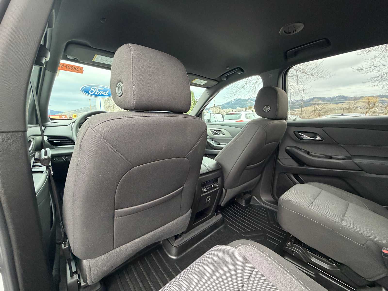 Thumbnail: 2023 Chevrolet Traverse - 25