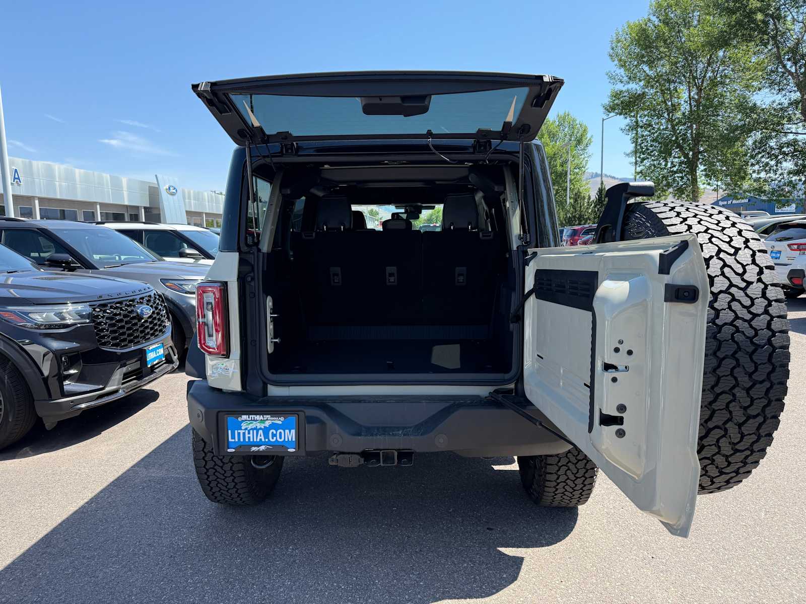 Thumbnail: 2025 Ford Bronco - 9