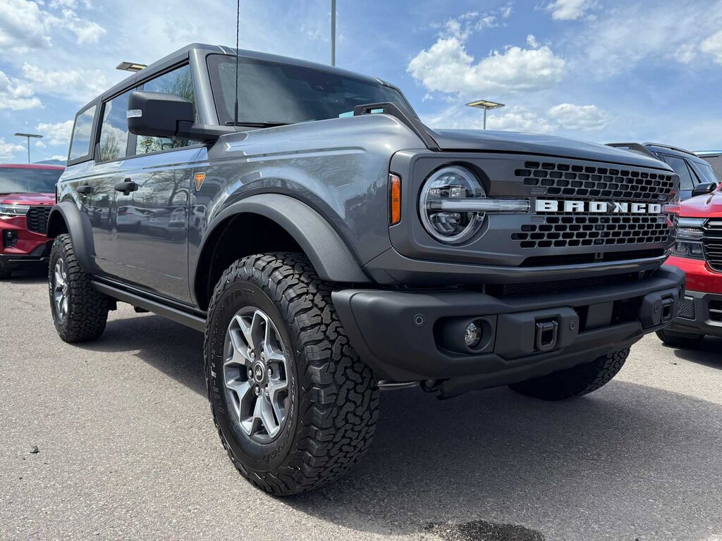 New 2025 Ford Bronco Badlands SUV