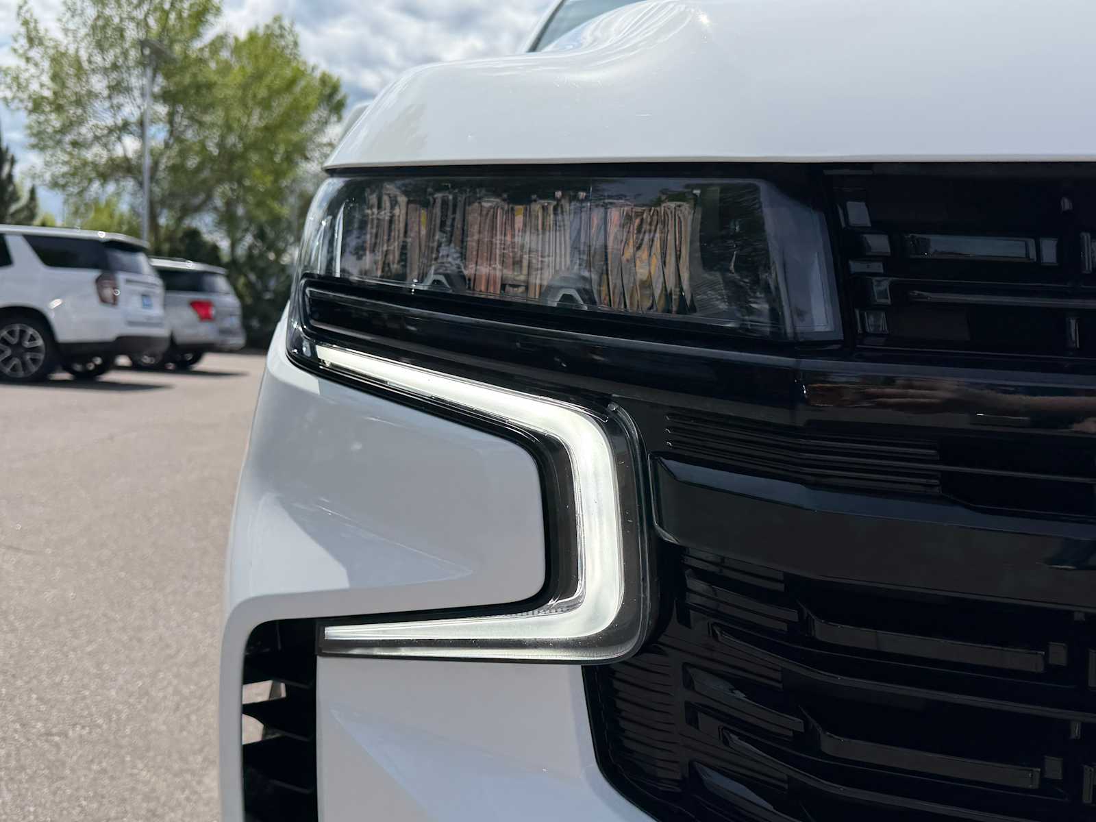 Thumbnail: 2023 Chevrolet Tahoe - 3