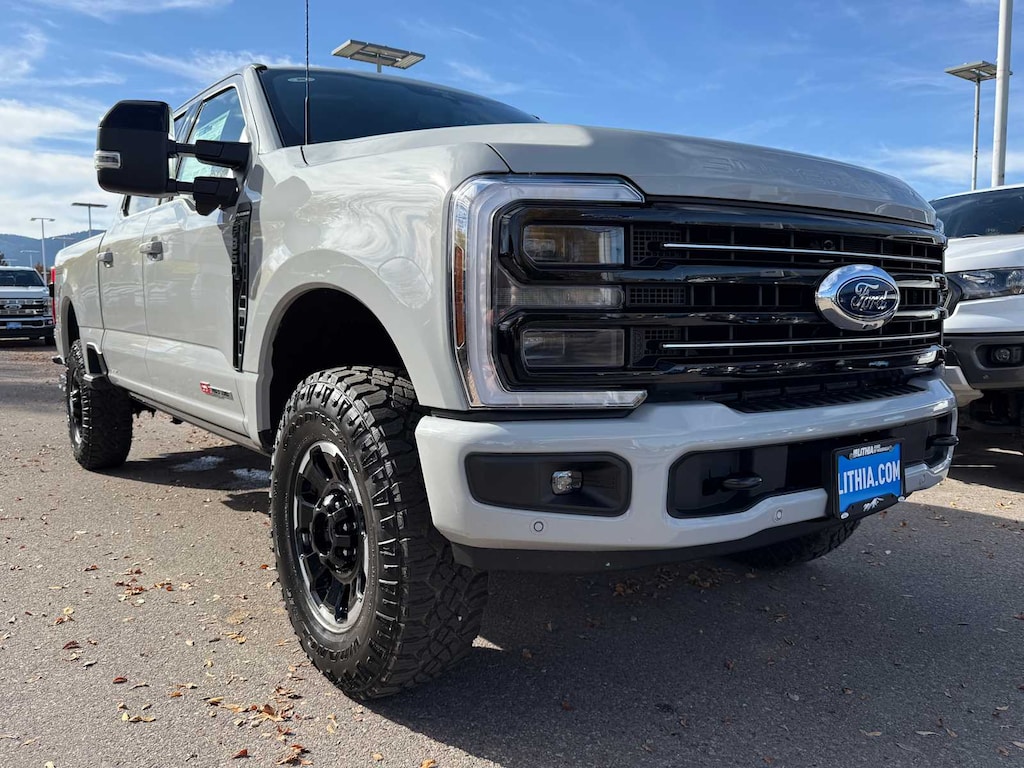 New 2026 Ford F-350 Platinum Truck Crew Cab