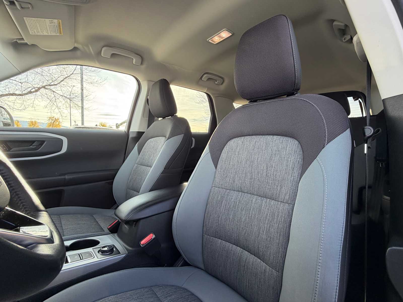 Thumbnail: 2022 Ford Bronco Sport - 12