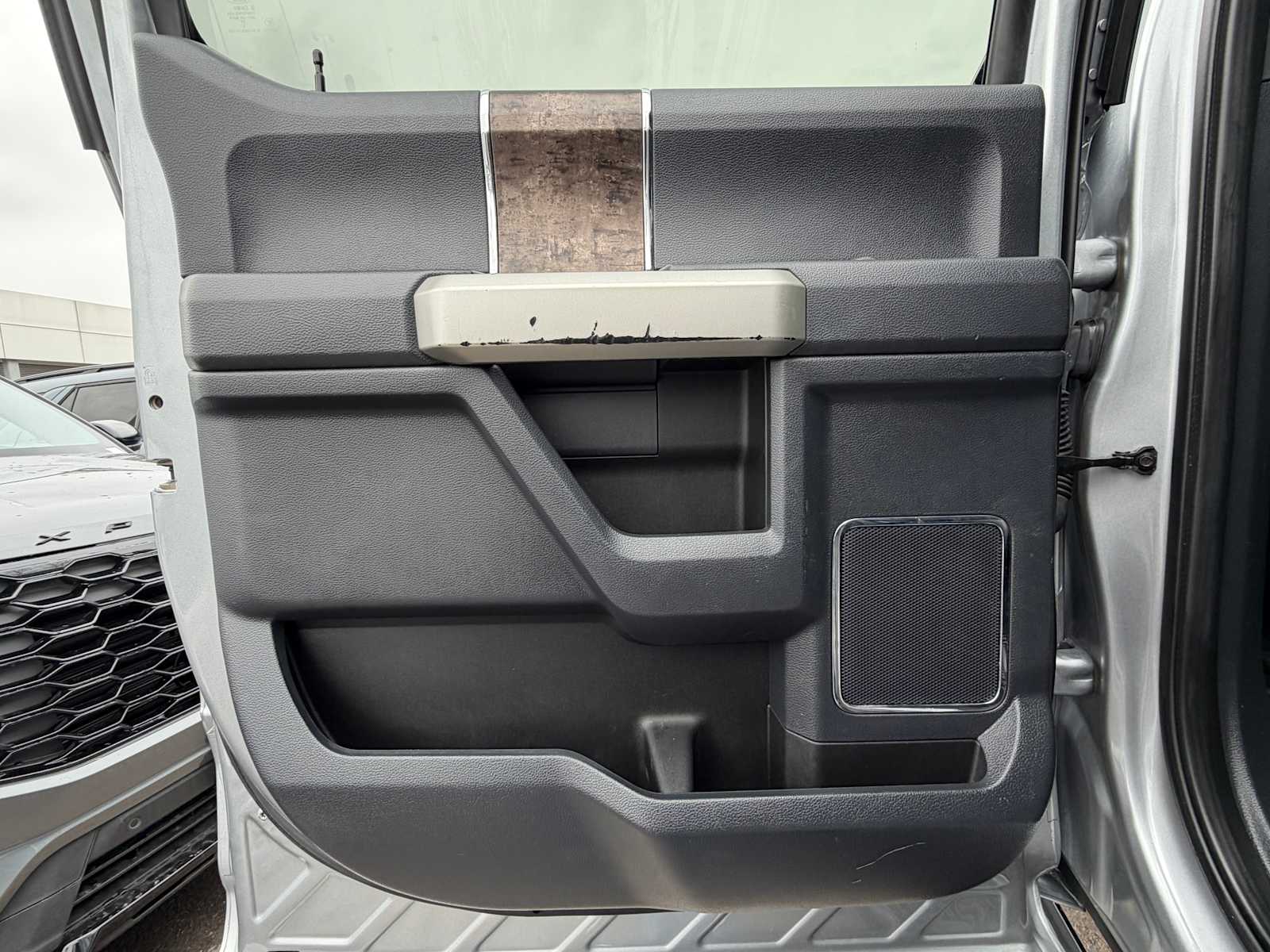 Thumbnail: 2022 Ford Econoline - 28