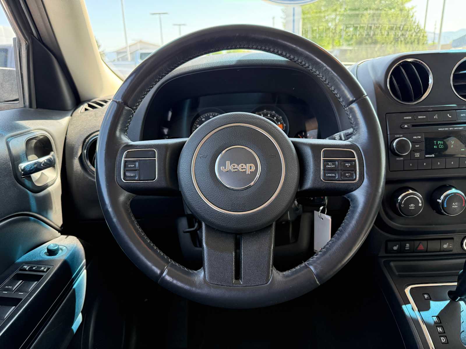 Thumbnail: 2017 Jeep Patriot - 13