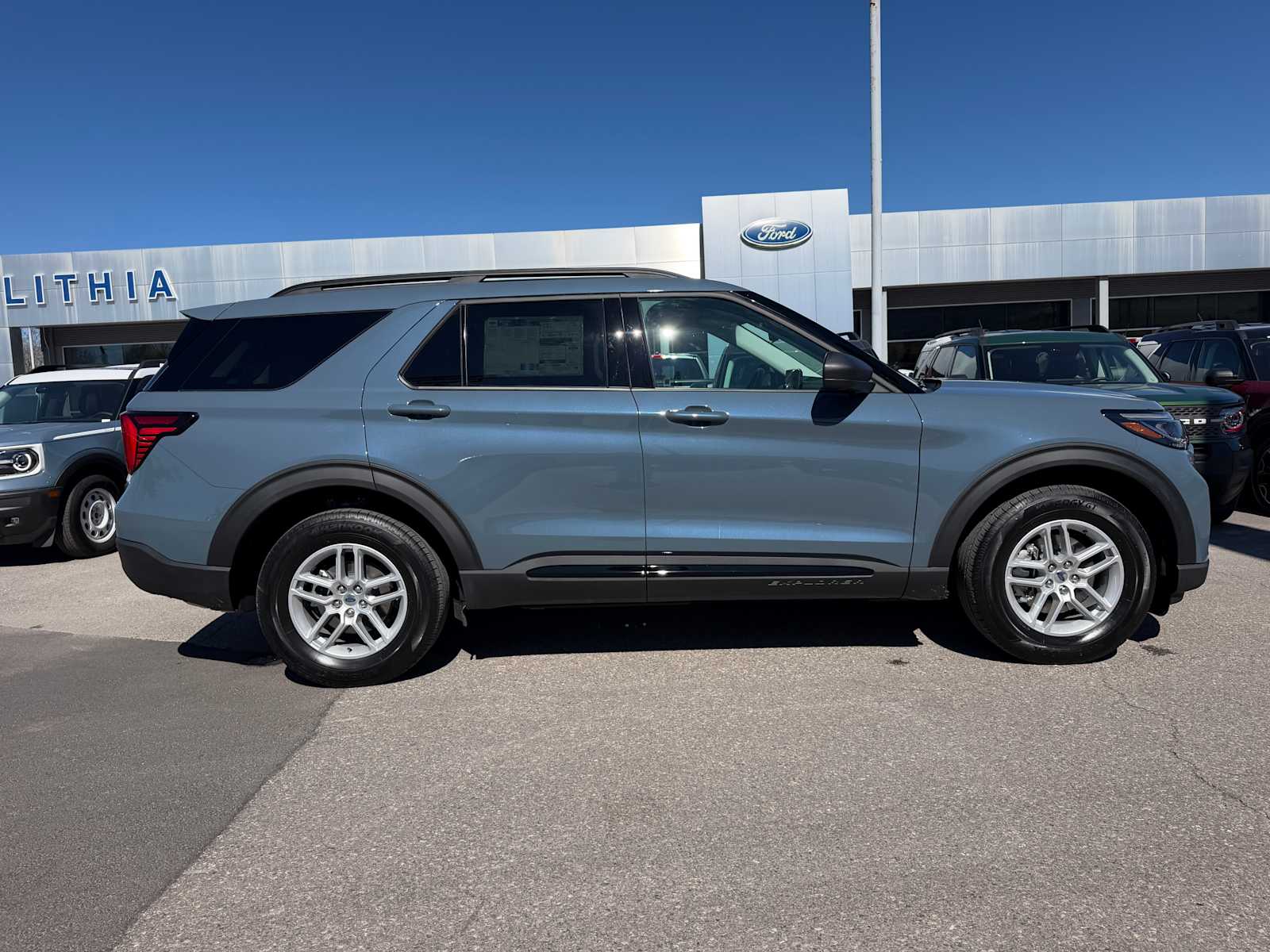 Thumbnail: 2026 Ford Explorer - 6