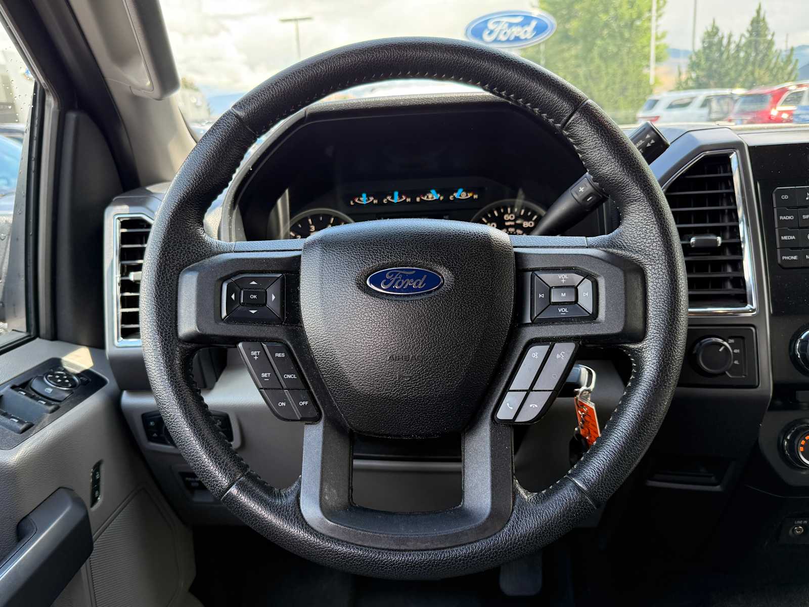 Thumbnail: 2015 Ford F-150 - 15