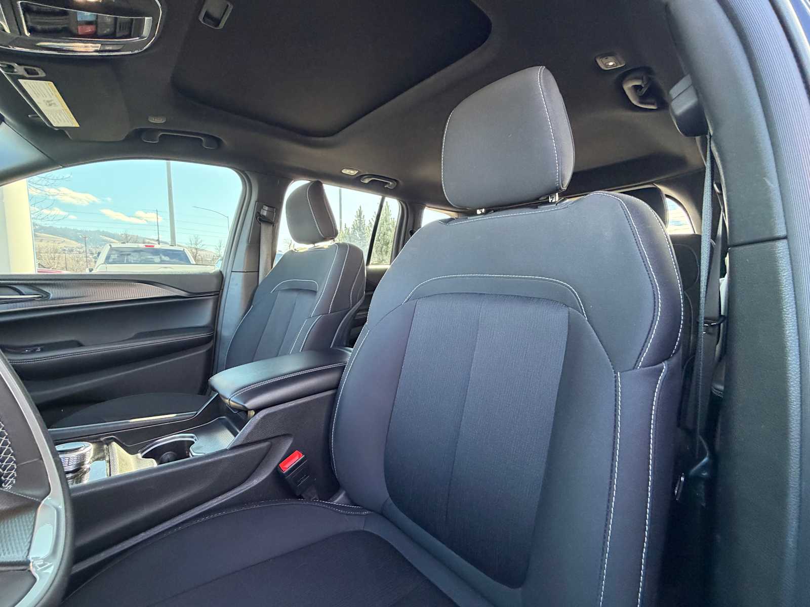 Thumbnail: 2024 Jeep Grand Cherokee - 11