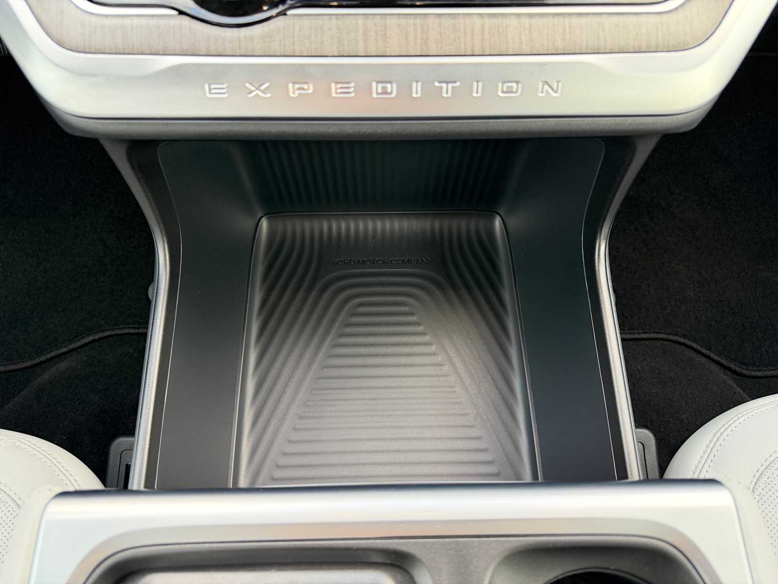 Thumbnail: 2025 Ford Expedition - 22