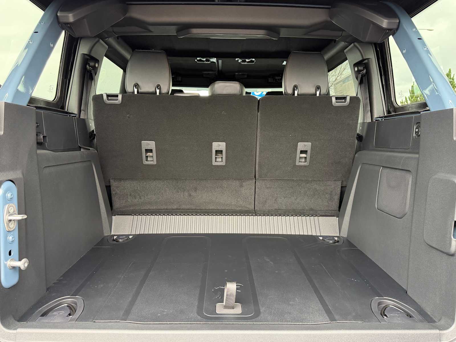 Thumbnail: 2025 Ford Bronco - 10