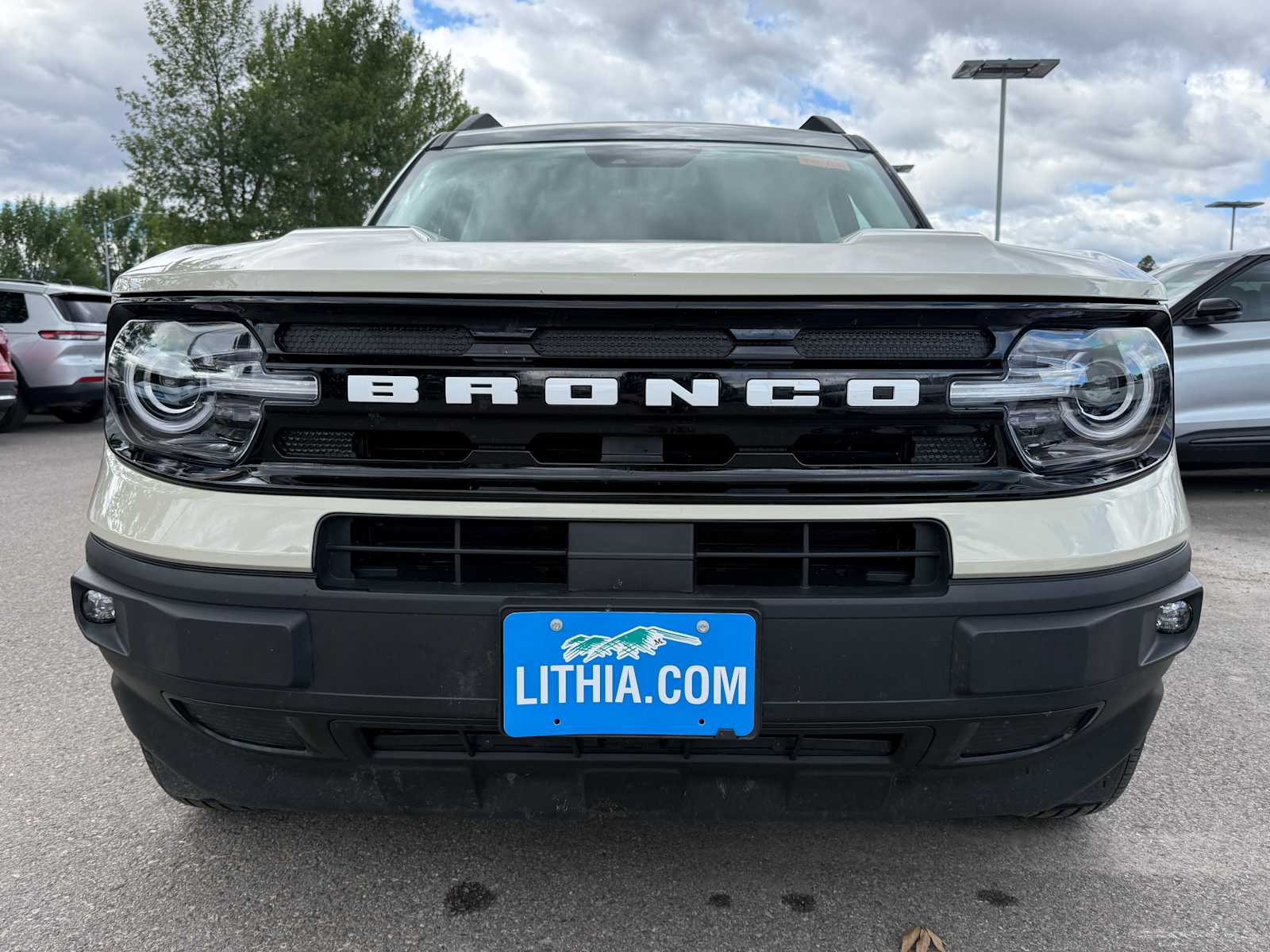 2024 Ford Bronco Sport Outer Banks photo 2