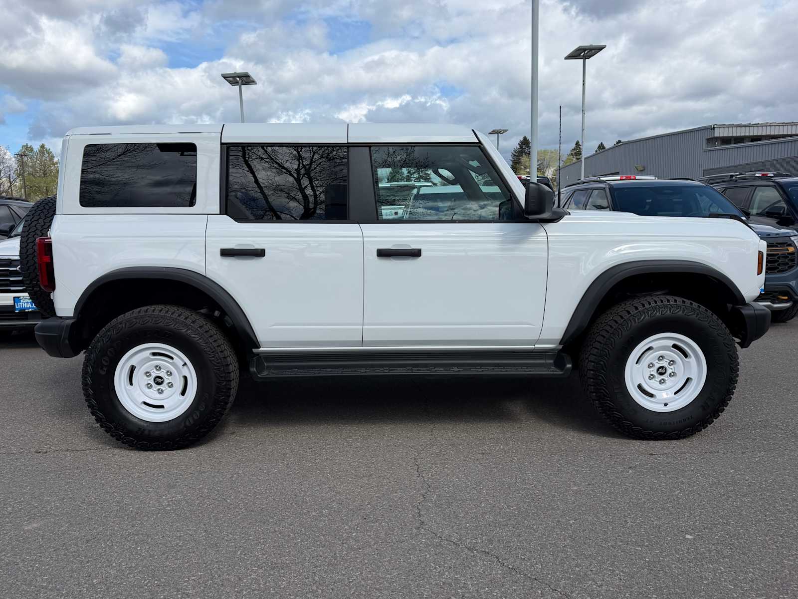 Thumbnail: 2026 Ford Bronco - 6