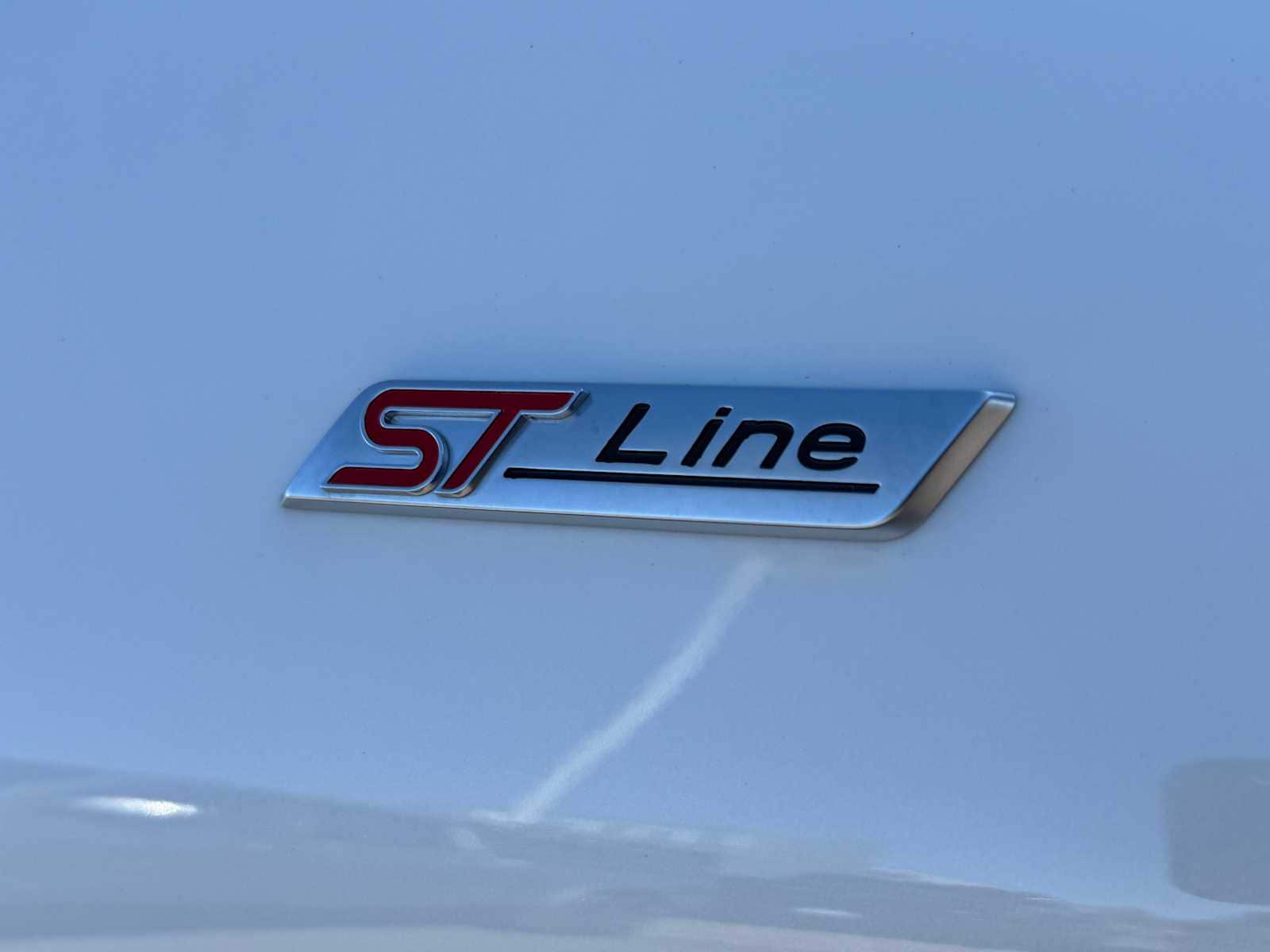 Thumbnail: 2025 Ford Explorer - 32